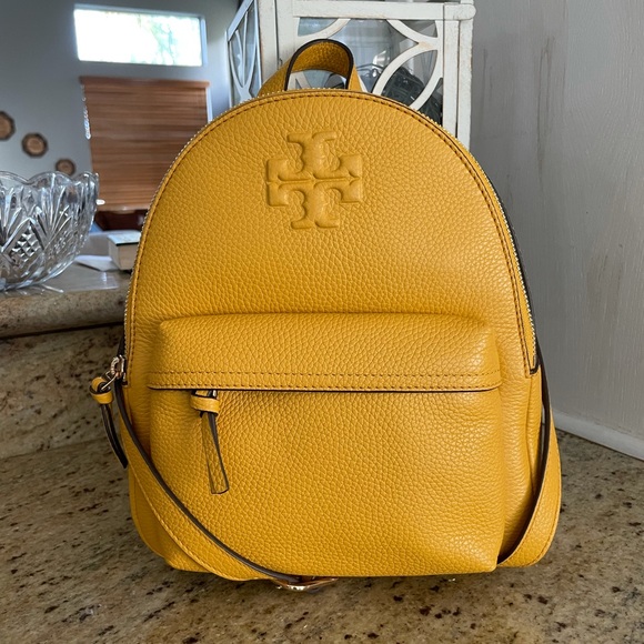 New Tory Burch thia mini backpack 🎉 - Picture 2 of 6